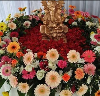 Circular Prayer Flower Arrangement